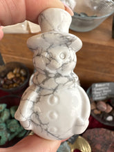 Load image into Gallery viewer, Howlite