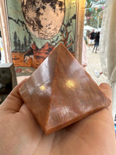 Load image into Gallery viewer, Carnelian