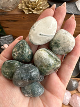 Load image into Gallery viewer, Moss Agate