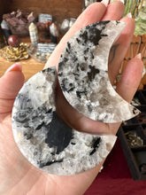 Load image into Gallery viewer, Moonstone