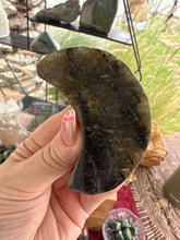 Load image into Gallery viewer, Labradorite