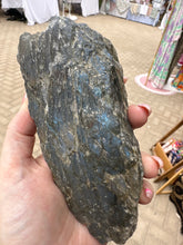Load image into Gallery viewer, Labradorite