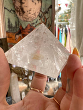 Load image into Gallery viewer, Clear Quartz