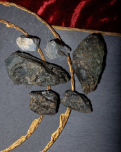 Load image into Gallery viewer, Labradorite